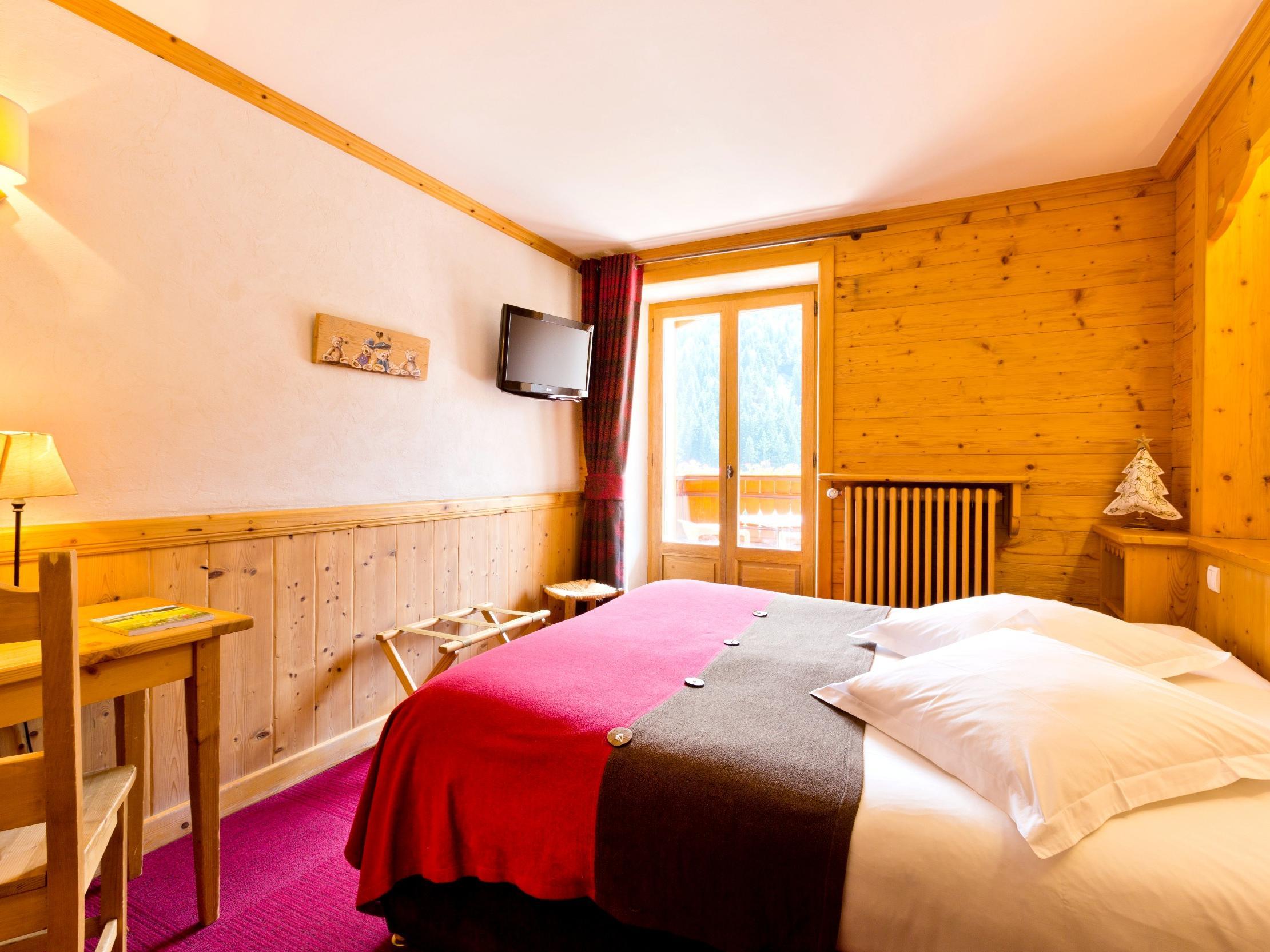Logis La Croix-Saint-Maurice Hotel Le Grand-Bornand Eksteriør billede