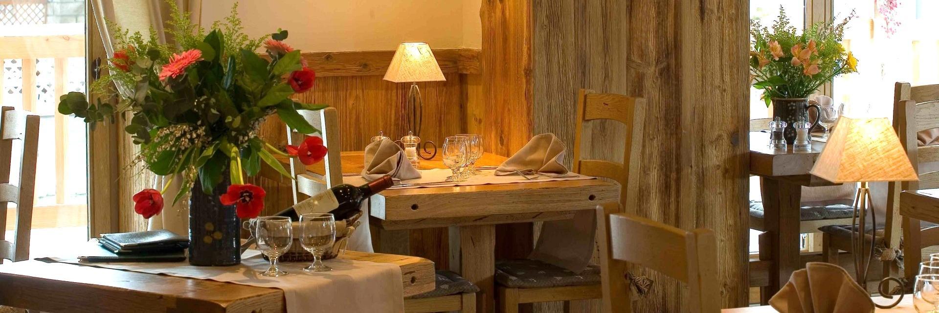 Logis La Croix-Saint-Maurice Hotel Le Grand-Bornand Eksteriør billede